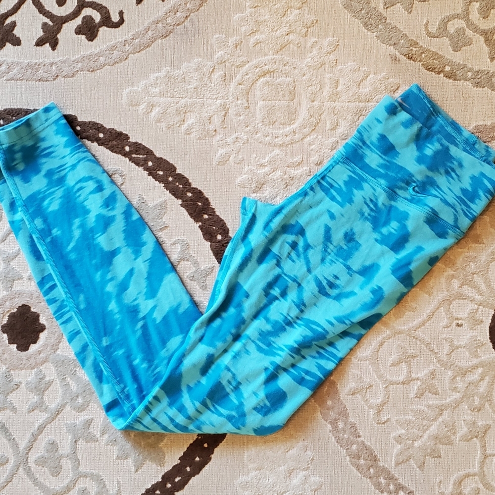 NIKE DRI FIT BKUE TIE DYE LEGGINGS SMALL